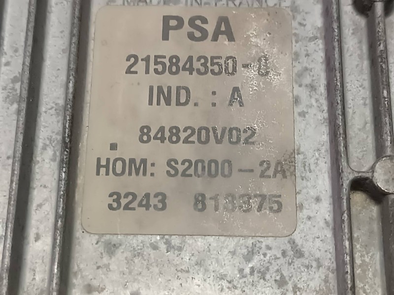 Recambio de centralita motor uce para peugeot 206 berlina referencia OEM IAM 9651500880 9644625680 