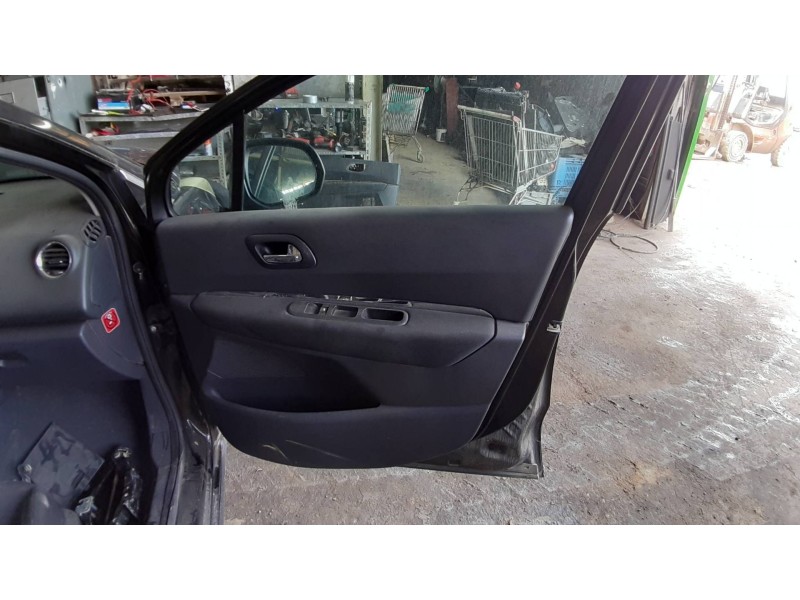 peugeot 3008 del año 2018