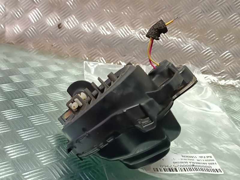 Recambio de faro antiniebla derecho para mazda 6 lim. (gh)(.2012) referencia OEM IAM 11465070  