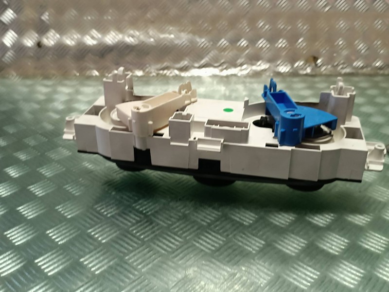 Recambio de mando calefaccion / aire acondicionado para renault megane iii berlina 5 p referencia OEM IAM T1001786G 280340008R 