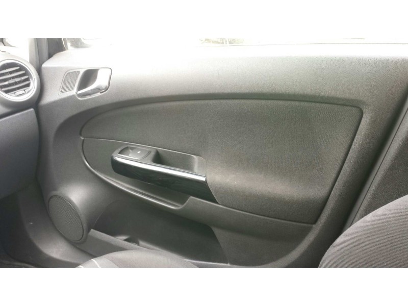 opel corsa d del año 2008