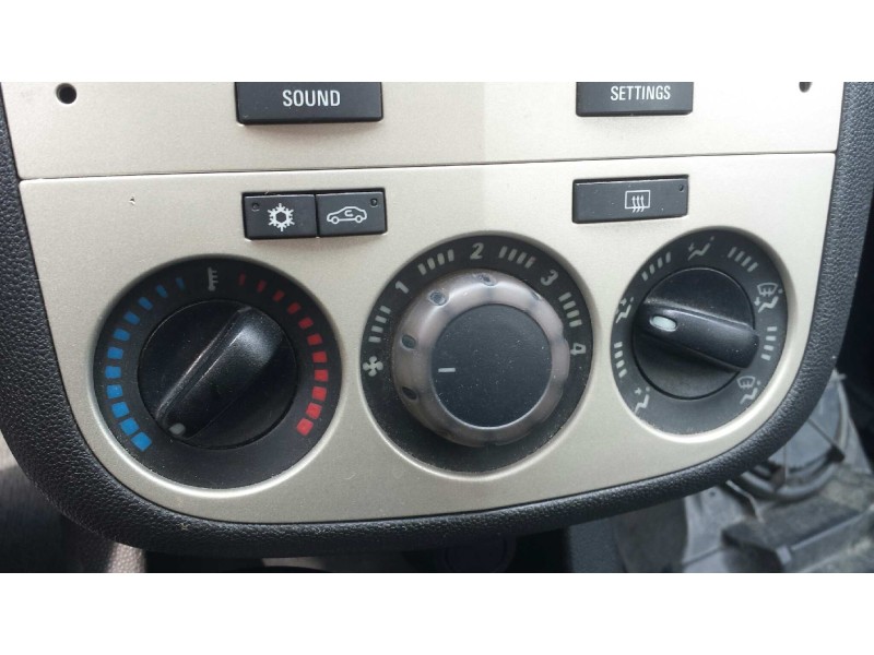 opel corsa d del año 2008