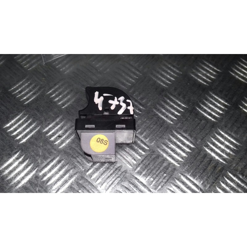 Recambio de mando elevalunas delantero derecho para audi a6 berlina (4f2) referencia OEM IAM 4F0959855  CONECTOR 4 PINES