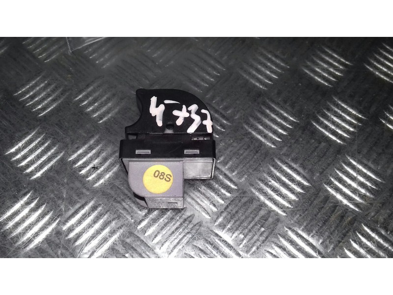 Recambio de mando elevalunas delantero derecho para audi a6 berlina (4f2) referencia OEM IAM 4F0959855  CONECTOR 4 PINES