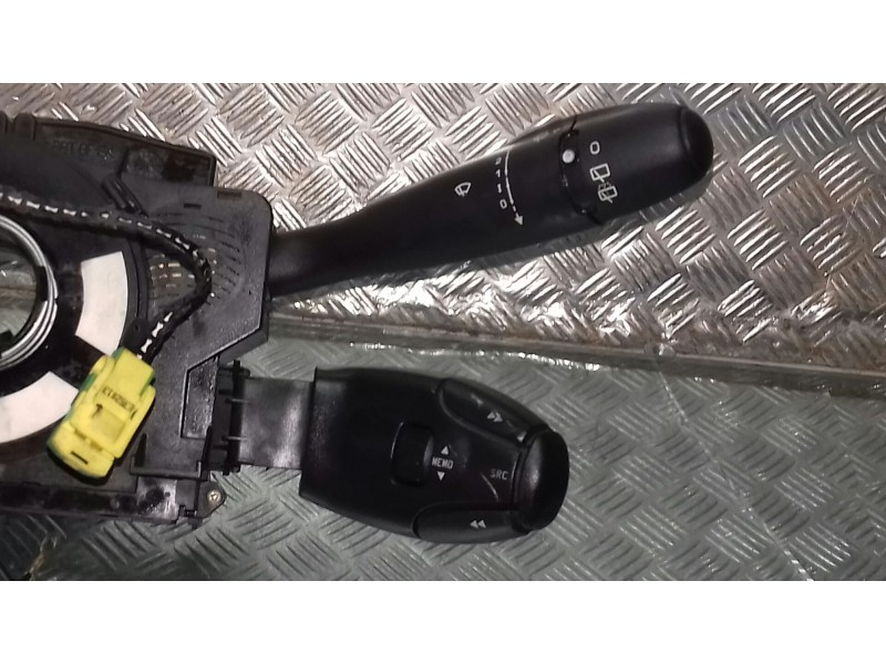 Recambio de mando luces para peugeot 206 berlina referencia OEM IAM 96413 COM2000DAV 