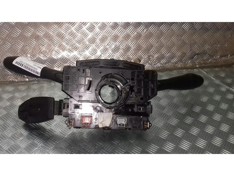 Recambio de mando luces para peugeot 206 berlina referencia OEM IAM 96413 COM2000DAV 