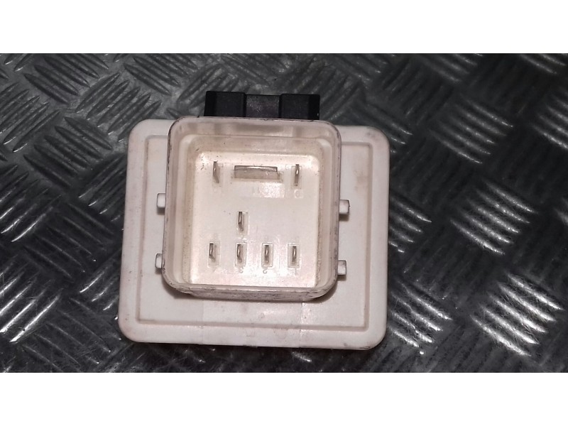 Recambio de caja precalentamiento para mercedes-benz sprinter 02.00  caja cerrada referencia OEM IAM A6089000200 110679886R 