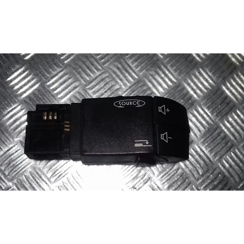 Recambio de mando multifuncion para renault espace iv (jk0) referencia OEM IAM 34442201AP CONECTOR 6 PINES MANDO RADIO