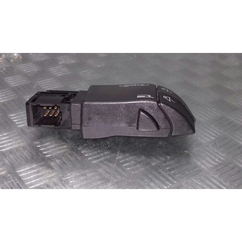Recambio de mando multifuncion para renault espace iv (jk0) referencia OEM IAM 34442201AP CONECTOR 6 PINES MANDO RADIO