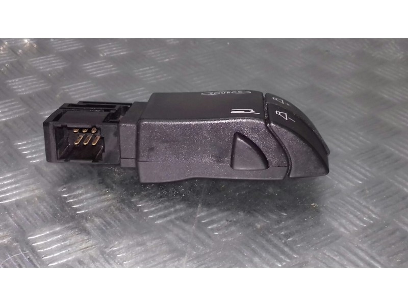 Recambio de mando multifuncion para renault espace iv (jk0) referencia OEM IAM 34442201AP CONECTOR 6 PINES MANDO RADIO