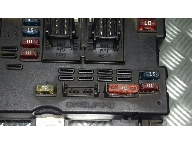 Recambio de caja reles / fusibles para peugeot 307 (s1) referencia OEM IAM 9644038680 BSM B3 DELPHI