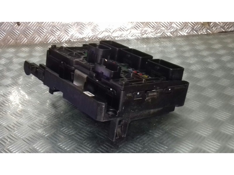 Recambio de caja reles / fusibles para citroen c5 berlina referencia OEM IAM 9656086580 BSM L0600 S118983006J