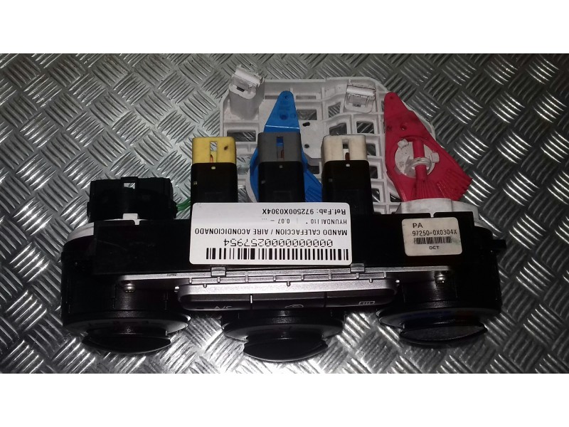 Recambio de mando calefaccion / aire acondicionado para hyundai i10 referencia OEM IAM 972500X0304X  