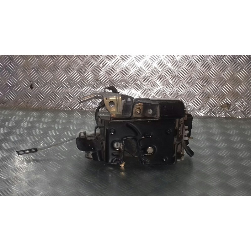 Recambio de cerradura puerta delantera derecha para seat ibiza (6k1) referencia OEM IAM 6K4837016D BLANCA CONECTOR 3 PINES