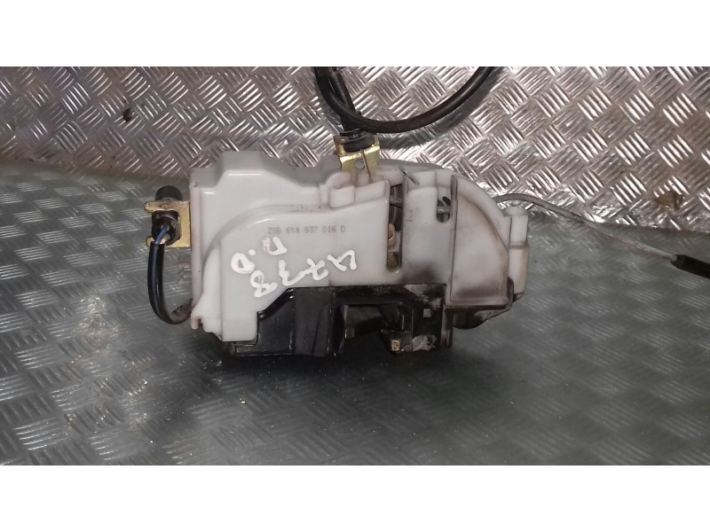 Recambio de cerradura puerta delantera derecha para seat ibiza (6k1) referencia OEM IAM 6K4837016D BLANCA CONECTOR 3 PINES