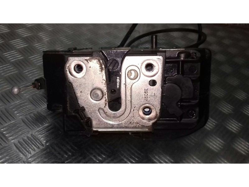 Recambio de cerradura puerta trasera izquierda para nissan note (e11e) referencia OEM IAM 4606E NEGRA CONECTOR3 PINES