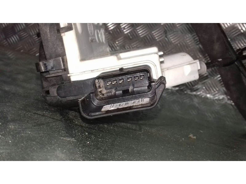 Recambio de cerradura puerta delantera derecha para citroen c3 referencia OEM IAM A048069 NEGRA CONECTOR 6 PINES