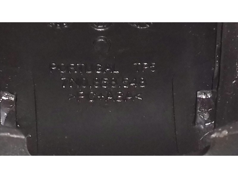 Recambio de moldura para volkswagen sharan (7n1) referencia OEM IAM 7N0858548  