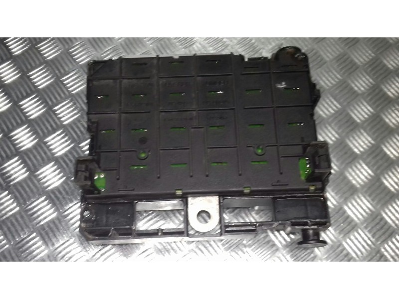 Recambio de caja reles / fusibles para peugeot 206 berlina referencia OEM IAM 9650664180 BSM B2 DELPHI