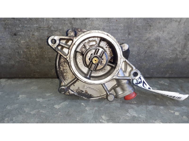 Recambio de depresor freno / bomba vacio para audi a6 berlina (4f2) referencia OEM IAM   PIERBURG