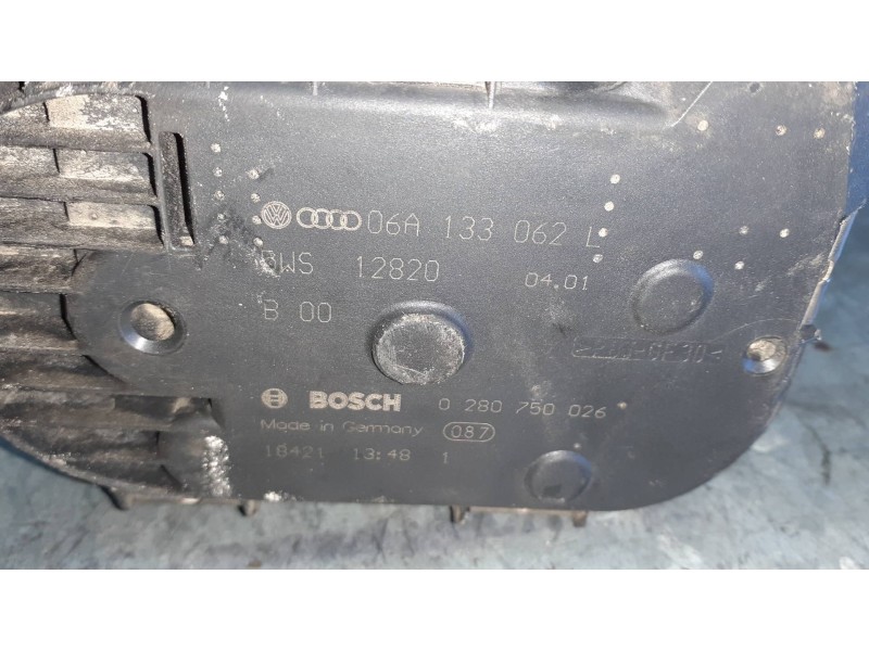Recambio de caja mariposa para audi a3 (8l) referencia OEM IAM 06A133062L 0280750026 BOSCH