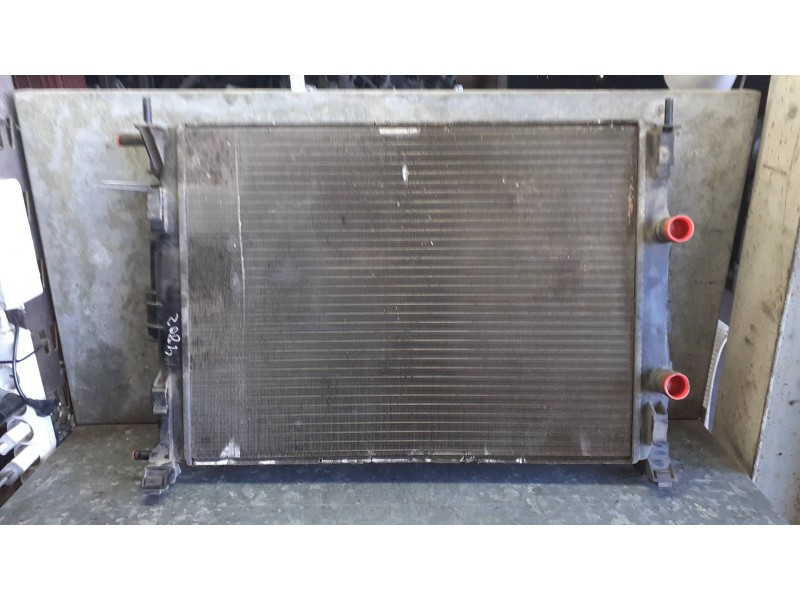 Recambio de radiador agua para renault scenic ii referencia OEM IAM 8200115542 872199FF VALEO