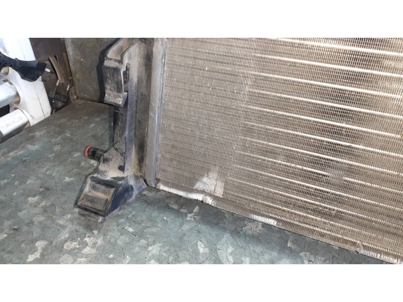 Recambio de radiador agua para renault scenic ii referencia OEM IAM 8200115542 872199FF VALEO