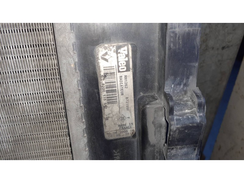 Recambio de radiador agua para renault scenic ii referencia OEM IAM 8200115542 872199FF VALEO