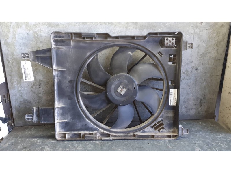 Recambio de electroventilador para renault scenic ii referencia OEM IAM 5000243 10P0023 CON RESISTENCIA