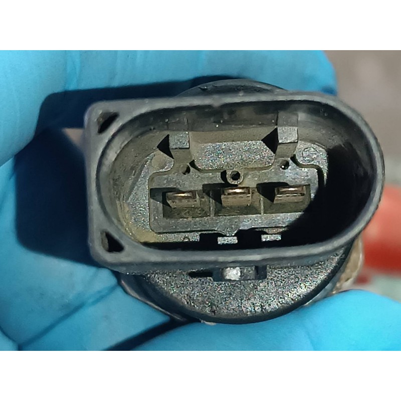 Recambio de rampa inyectora para mercedes-benz sprinter 02.00  caja cerrada referencia OEM IAM A6120700095 0445215007 BOSCH