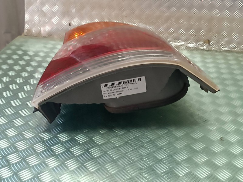 Recambio de piloto trasero derecho para opel vectra c berlina referencia OEM IAM 13130644 YORKA 