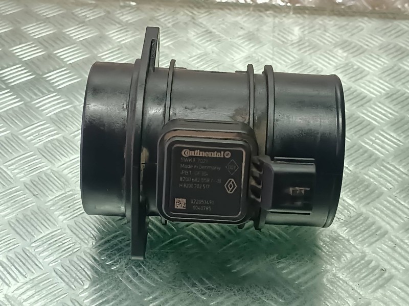Recambio de caudalimetro para dacia lodgy referencia OEM IAM 8200682558  