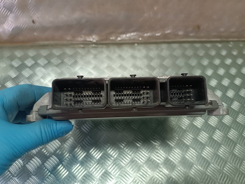 Recambio de centralita motor uce para citroen c5 berlina referencia OEM IAM 9655041480 5WS40199DT SIEMENS