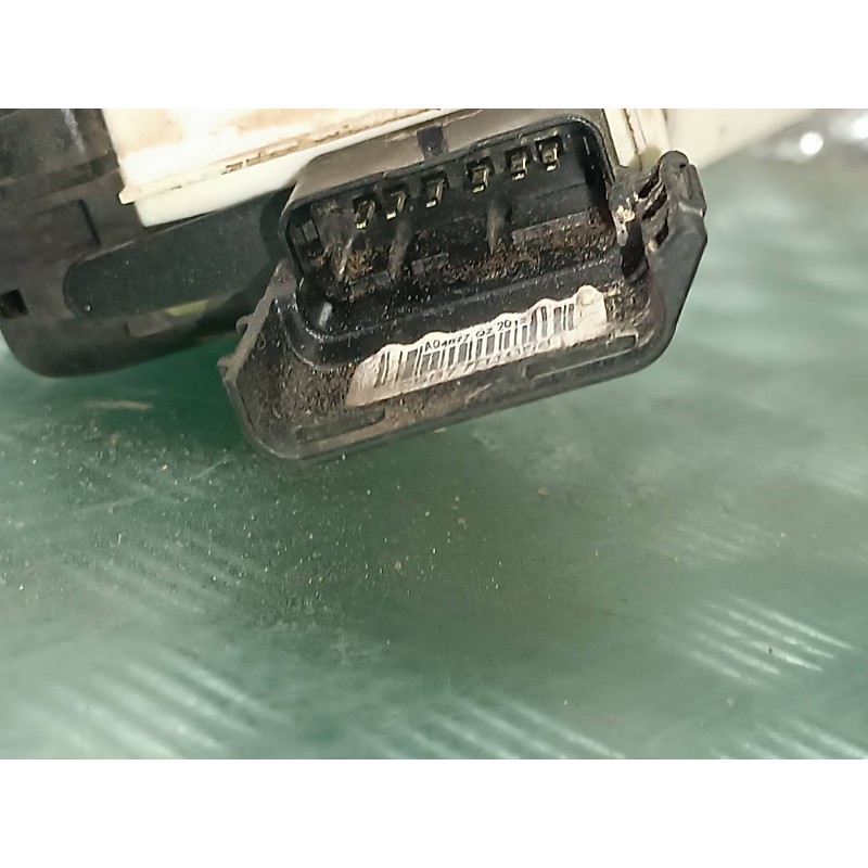 Recambio de cerradura puerta trasera derecha para citroen c3 referencia OEM IAM A048069 NEGRO CONECTOR 6 PINES