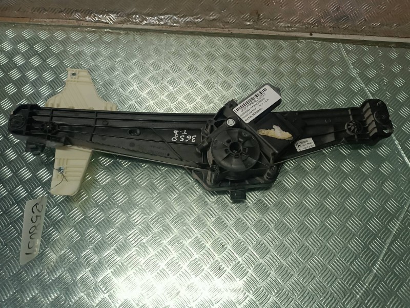 Recambio de elevalunas trasero derecho para peugeot 3008 allure referencia OEM IAM 9830388880 156120861 ELECTRICO