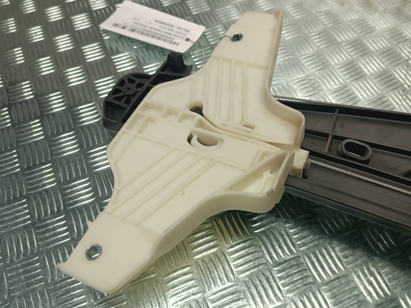 Recambio de elevalunas trasero derecho para peugeot 3008 allure referencia OEM IAM 9830388880 156120861 ELECTRICO