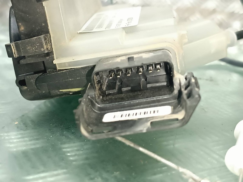 Recambio de cerradura puerta trasera derecha para peugeot 3008 allure referencia OEM IAM 237290  CONECTOR 6 PINES