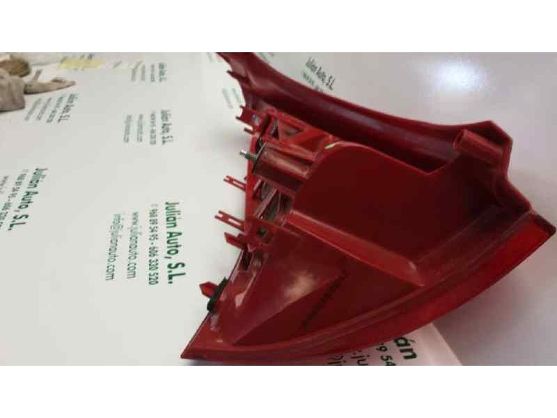 Recambio de piloto trasero derecho para citroen c3 1.4 hdi sx plus referencia OEM IAM   