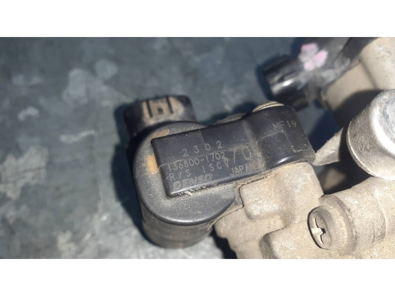 Recambio de caja mariposa para toyota yaris (ncp1/nlp1/scp1) referencia OEM IAM 894520D010 222100J010 PIERBURG