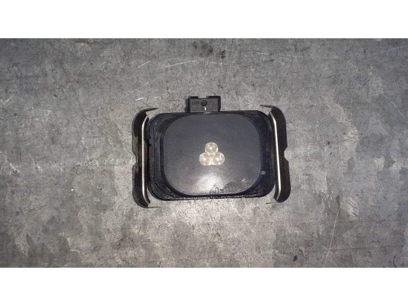 Recambio de sensor lluvia / luz para peugeot 3008 referencia OEM IAM 9683202380  BOSCH
