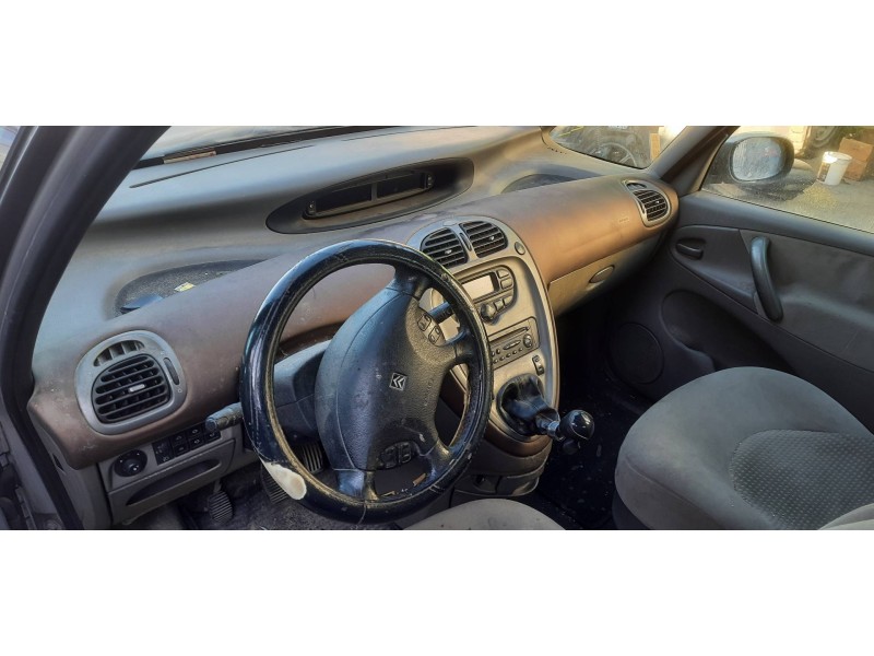 citroen xsara picasso del año 2002