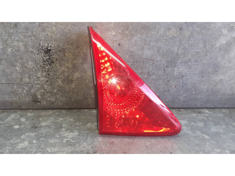 Recambio de piloto trasero izquierdo interior para peugeot 3008 referencia OEM IAM 9683461080  26039012