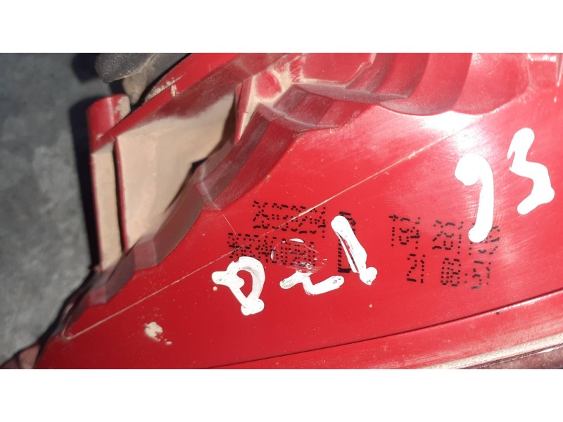 Recambio de piloto trasero derecho interior para peugeot 3008 referencia OEM IAM 9683460980  26030204