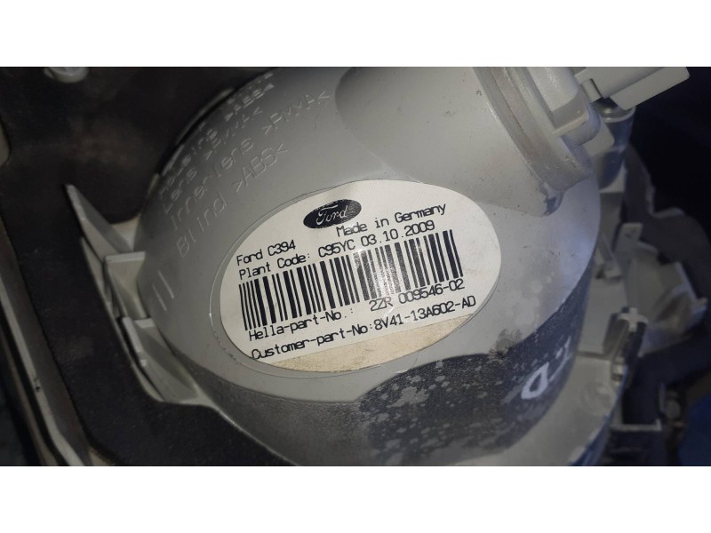 Recambio de piloto trasero derecho interior para ford kuga (cbv) referencia OEM IAM 8V4113A602AD  2ZR00954602