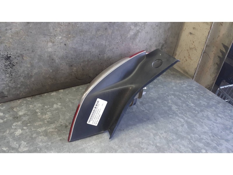 Recambio de piloto trasero izquierdo para renault megane iii berlina 5 p referencia OEM IAM 89319591 265550007R VALEO