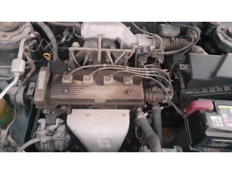 toyota avensis berlina (t 22) del año 2025