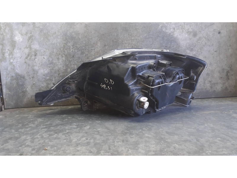Recambio de faro derecho para citroen c3 referencia OEM IAM 085521117R  