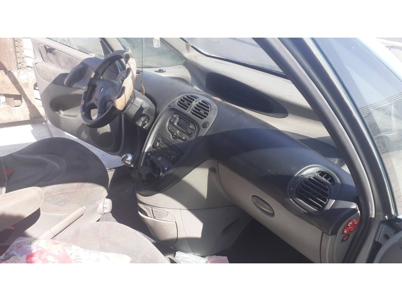 citroen xsara picasso del año 2002