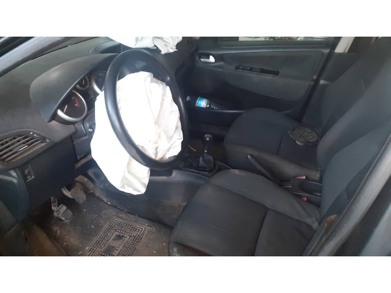 peugeot 207 del año 2007