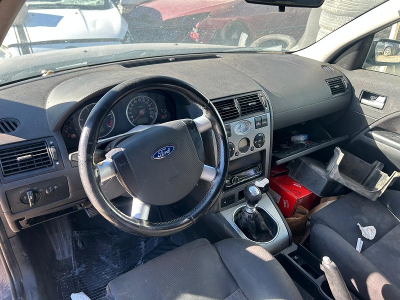 ford mondeo berlina (ge) del año 2001